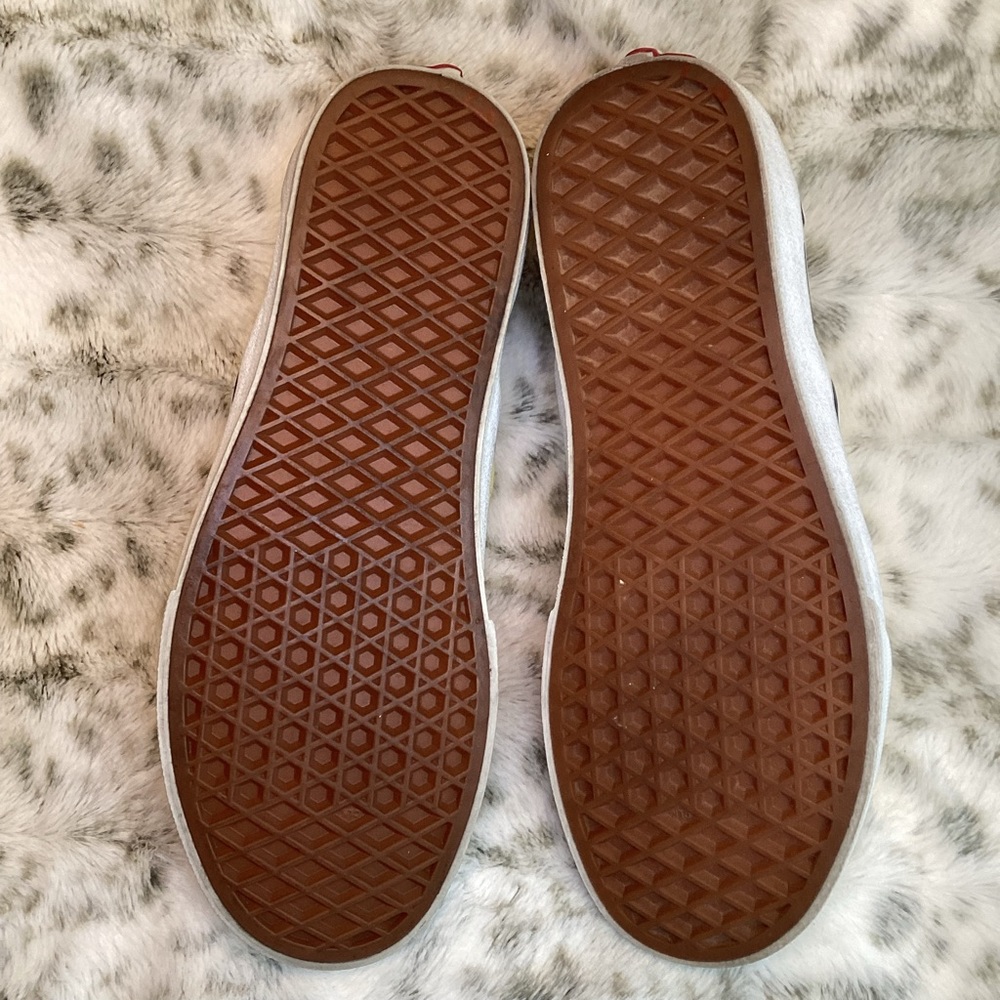 VANS  Classic Slip-On Shoes NWOT - Picture 4 of 6